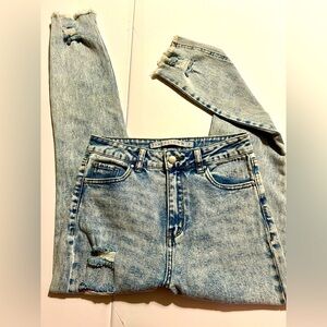 Tinseltown Distressed Faded Blue Denim Skinny Jeans